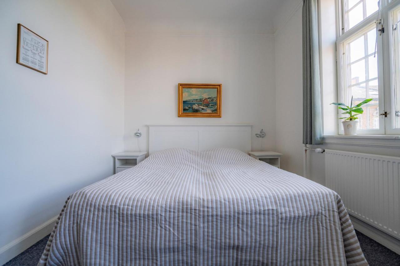 Hotel Det Gamle Posthus Rønne Esterno foto