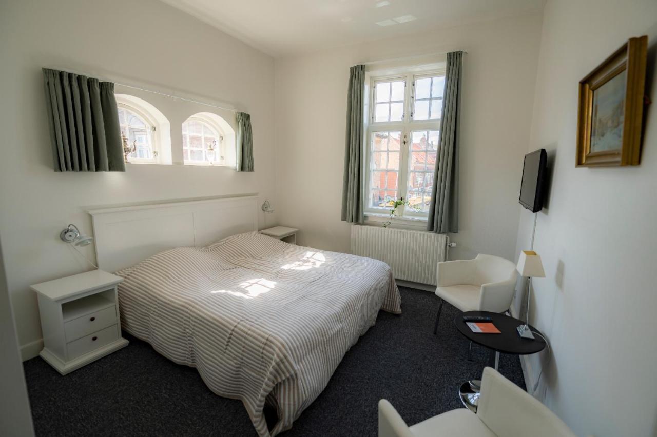 Hotel Det Gamle Posthus Rønne Esterno foto
